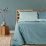 Vrijeme je za ugodno spavanje s modernom pamučnom posteljinom! Posteljina Pine Green od renforce platna, lagane i mekane tkanine koja se lako održava. Posteljinu je moguće koristiti s obje strane. Posteljina je periva na 40° C.