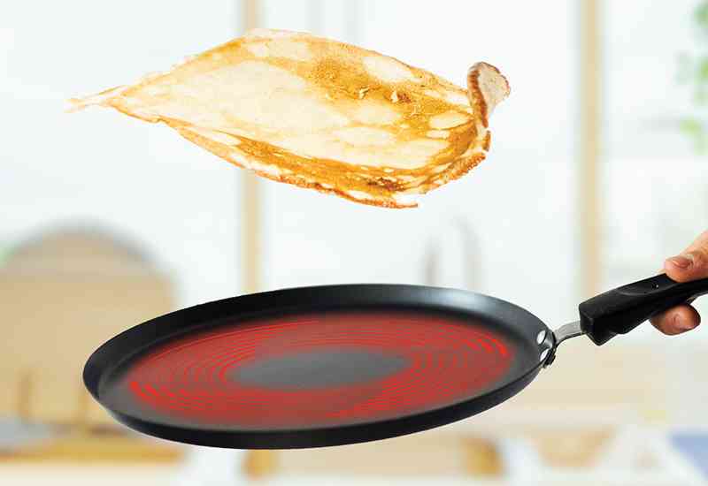 Jednostavno okretanje palačinki i omleta.